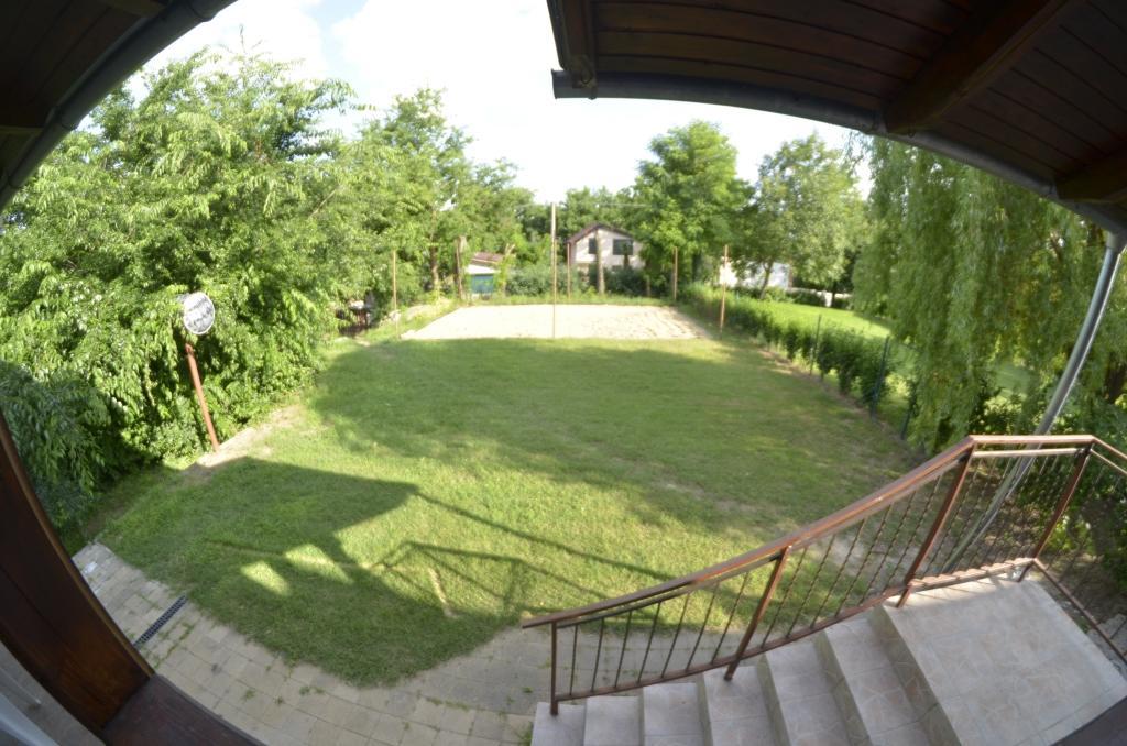 Tobo House Along The River Danube Radvan nad Dunajom Exterior photo